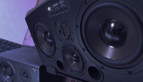 Console de mixage Mackie Control Universal & Extendsions et mastering SAVIPROD